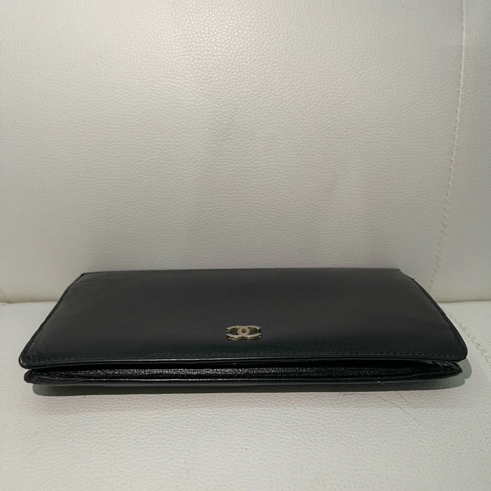 Authentic CHANEL CC Purse Wallet - Picture 3 of 9
